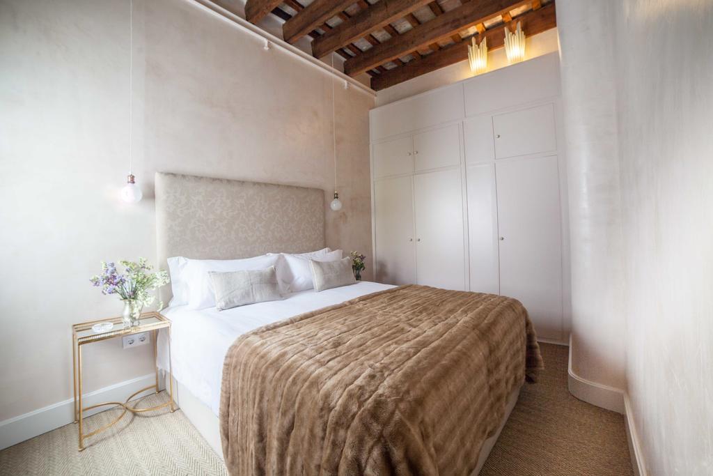 Eva Recommends Sentencia Sevilla Buitenkant foto